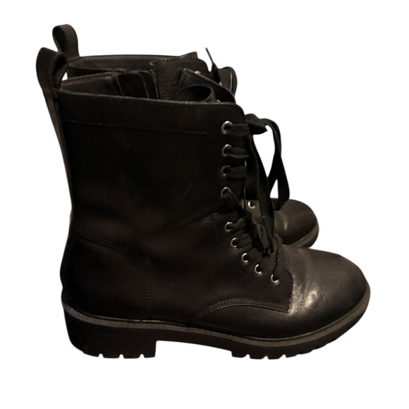 Steve Madden - Picture 3 of 5